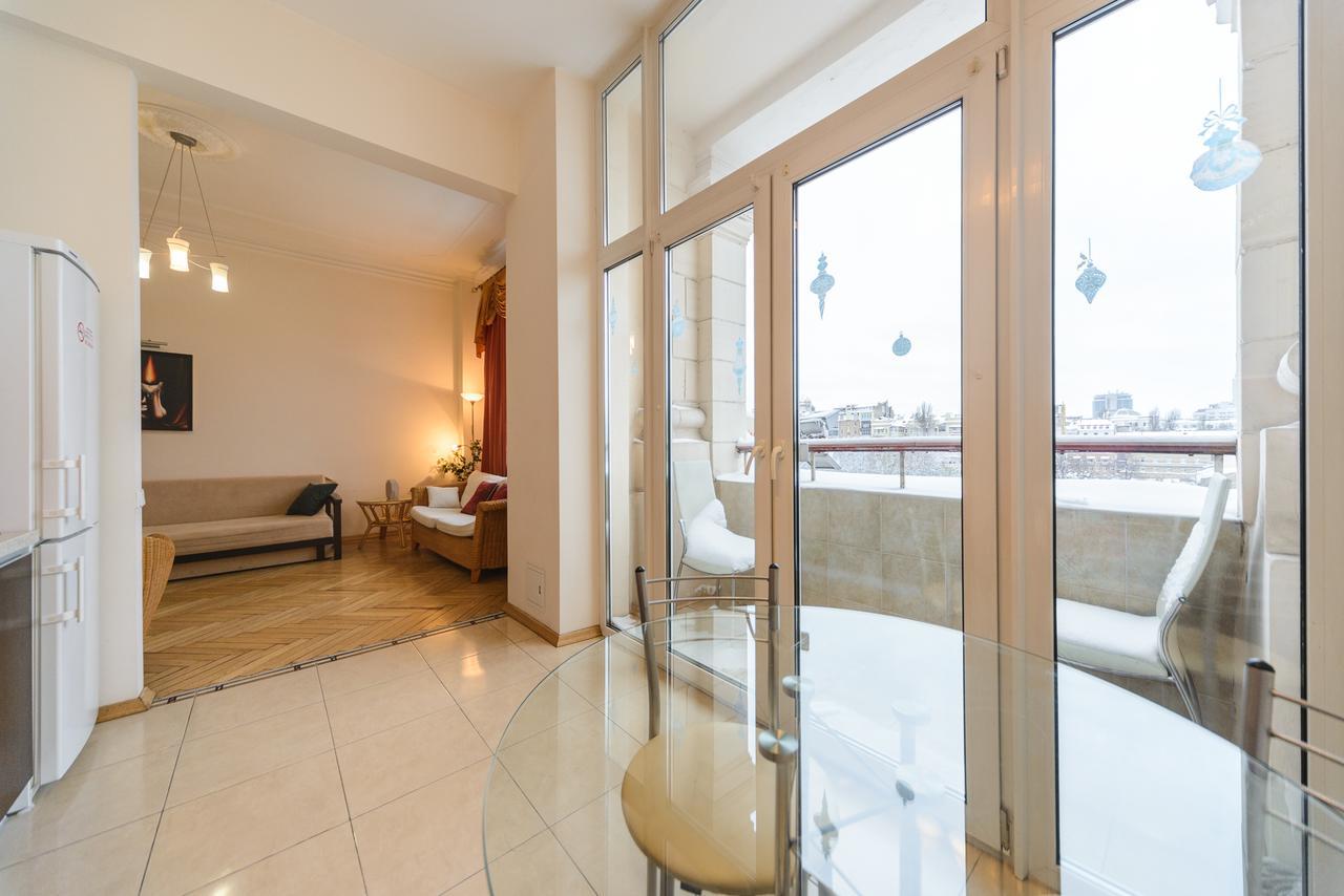 Apartments On Khreschatyk 27 Kiev Ngoại thất bức ảnh